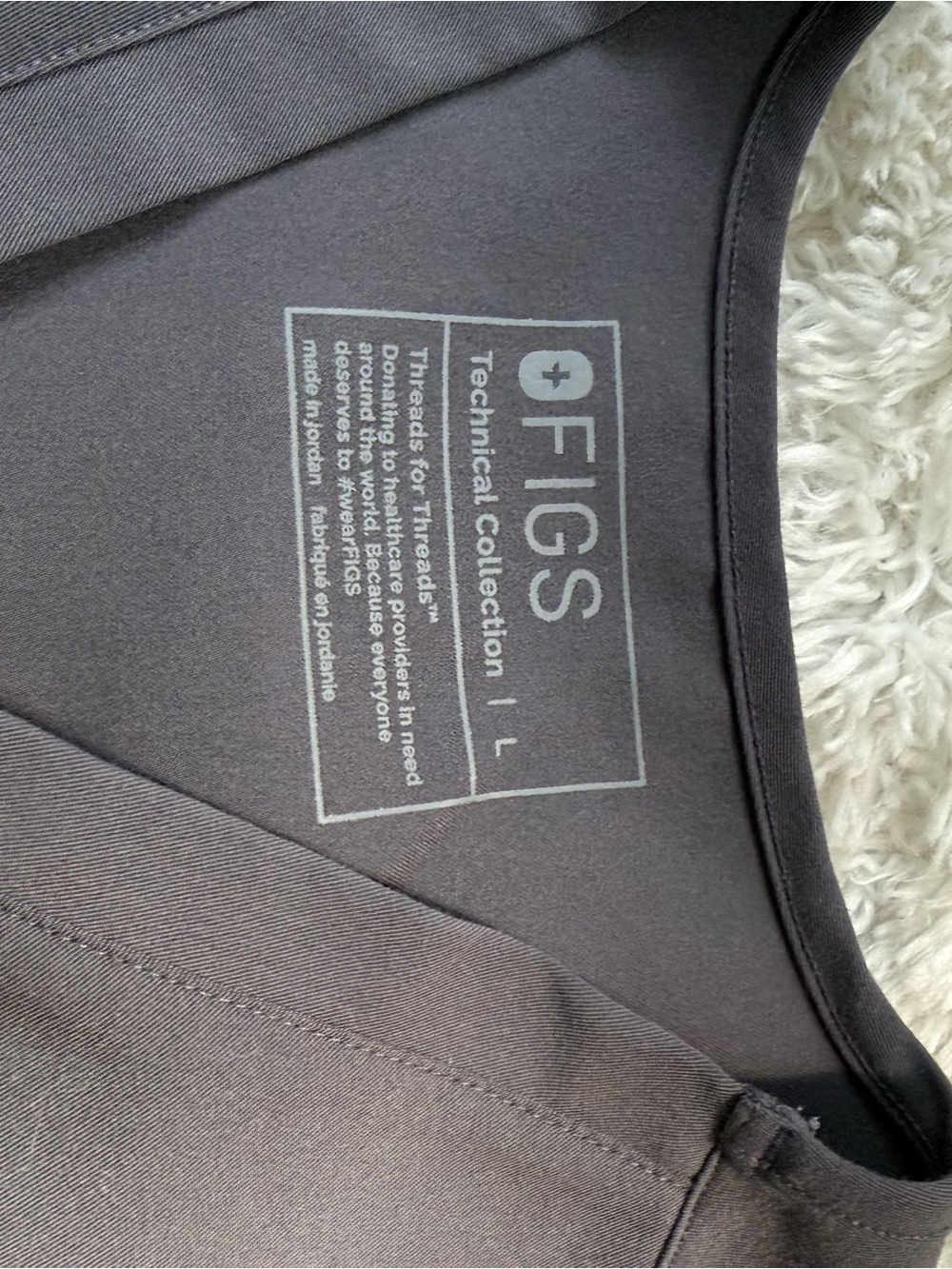 Figs Women’s L scrubs - Picture 3 of 5